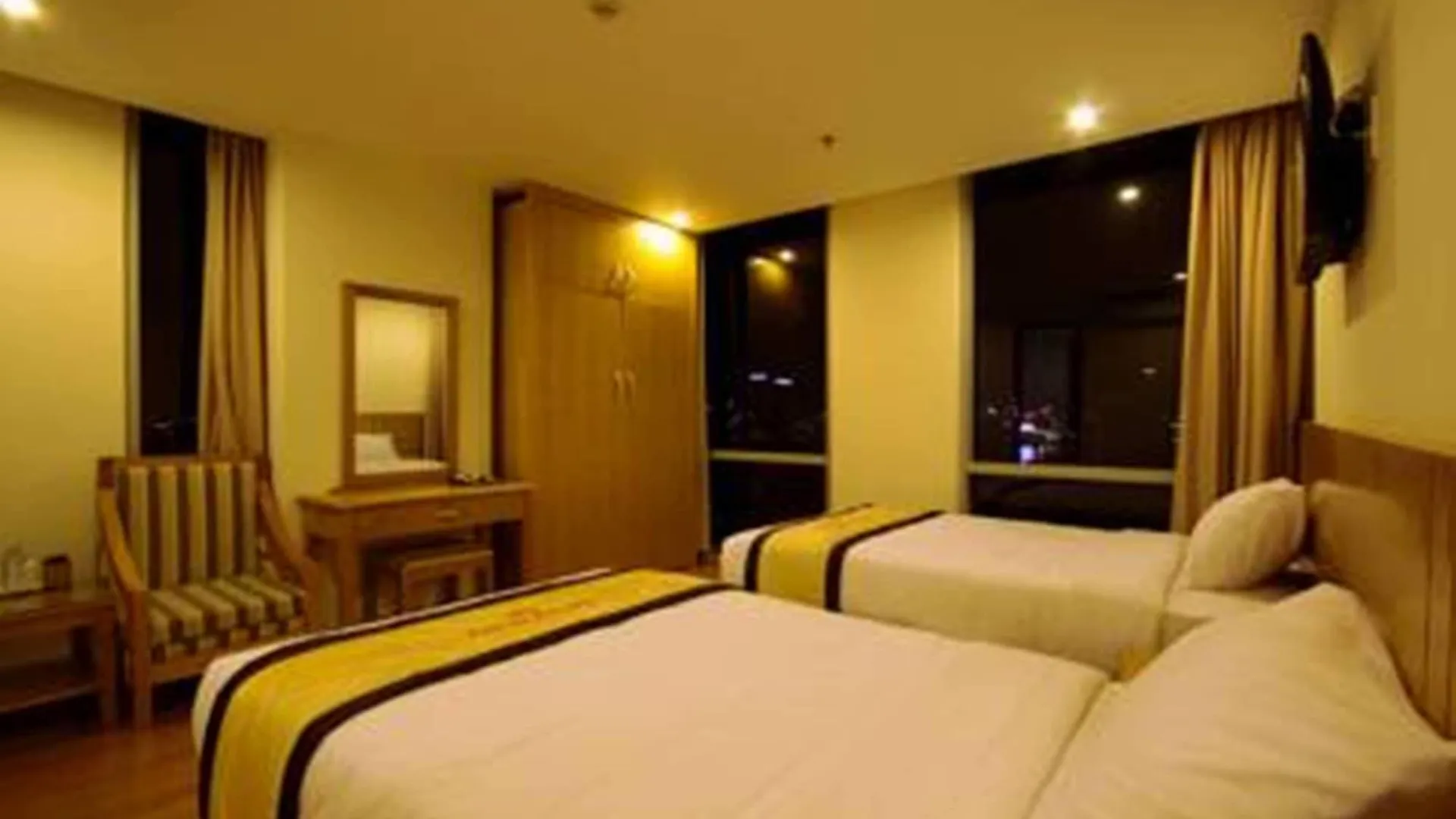 Nhat Linh Hotel & Suites Da Nang