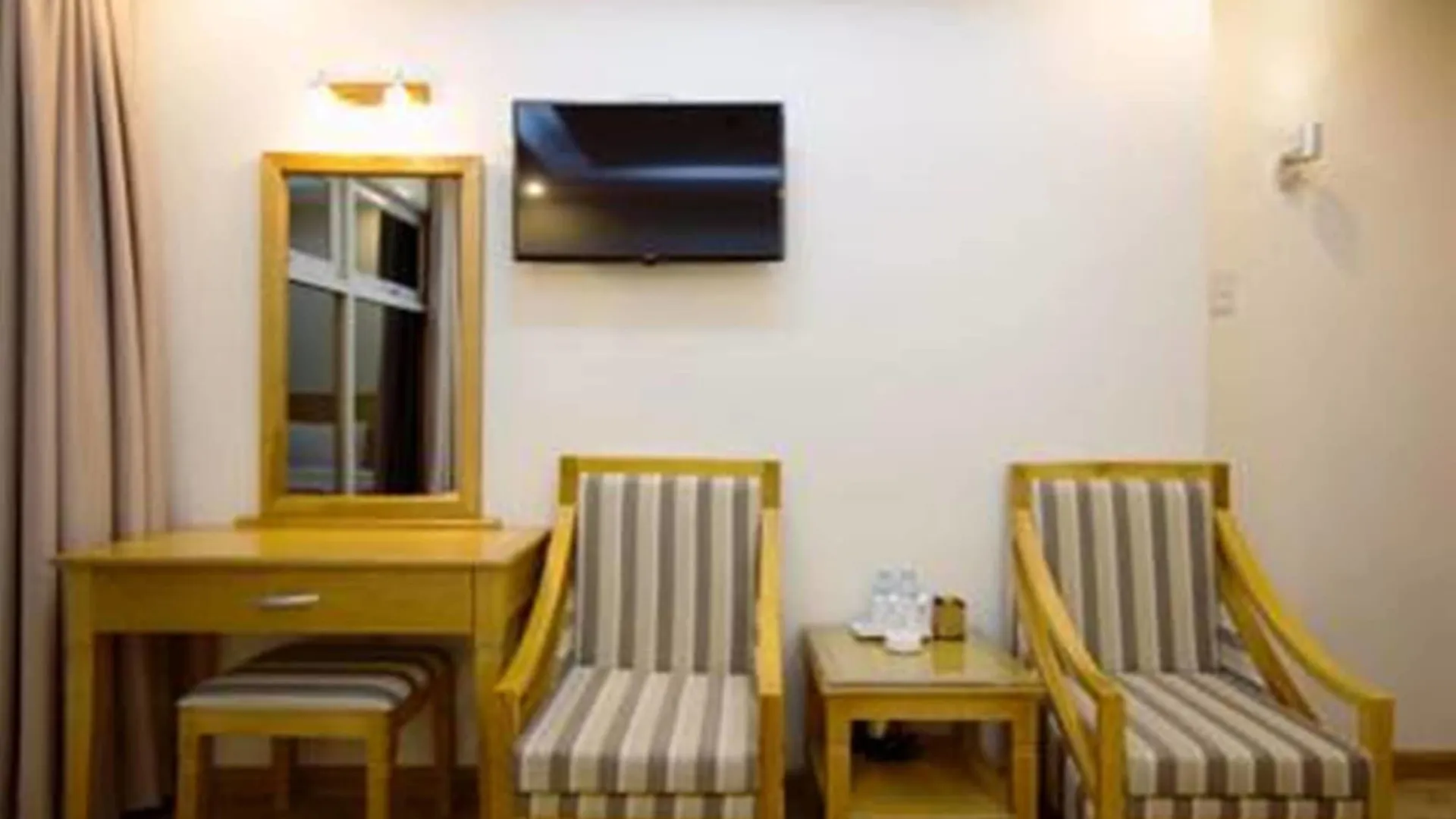 Nhat Linh Hotel & Suites Da Nang 3*,