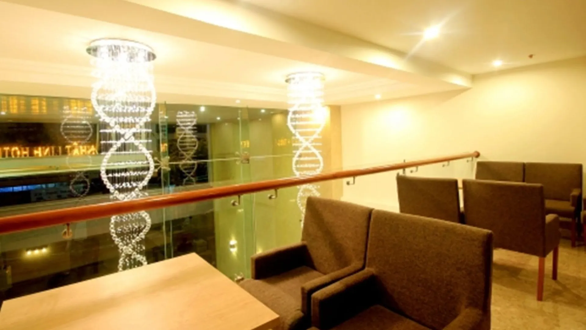 Nhat Linh Hotel & Suites Da Nang