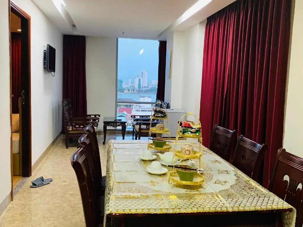 Nhat Linh Hotel & Suites Da Nang 3*,