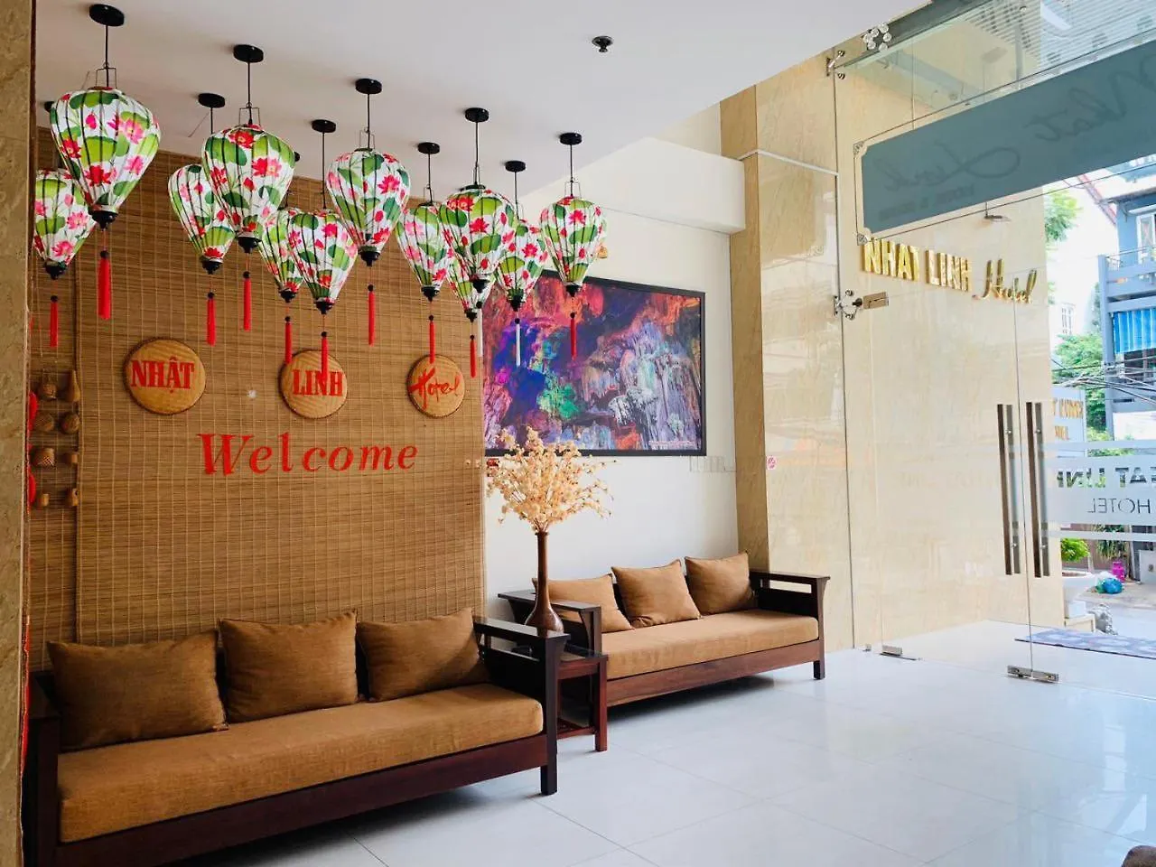 Nhat Linh Hotel & Suites Da Nang 3*,  Vietnam