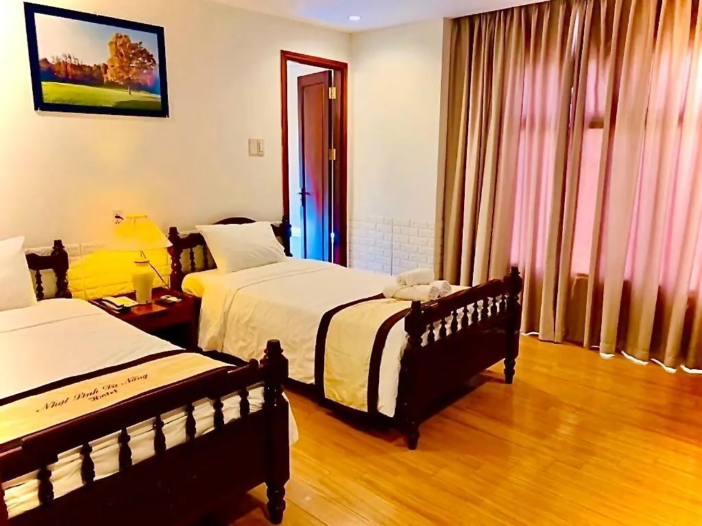 Nhat Linh Hotel & Suites Da Nang 3*,  Vietnam